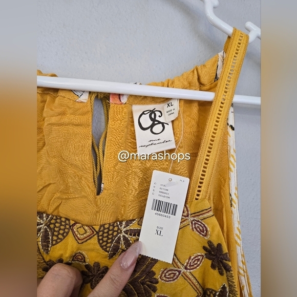 One September Paradiso Halter Dress - Picture 5 of 6